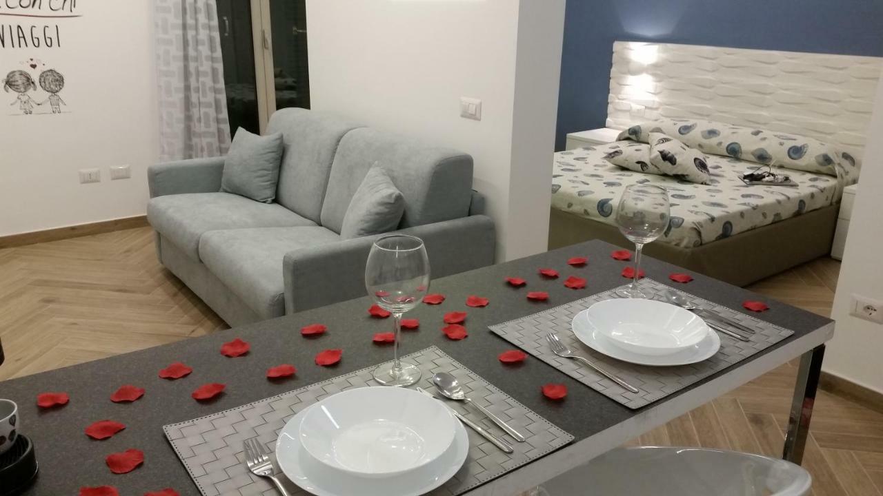 La Mongolfiera Apartment เนเปิลส์ ภายนอก รูปภาพ