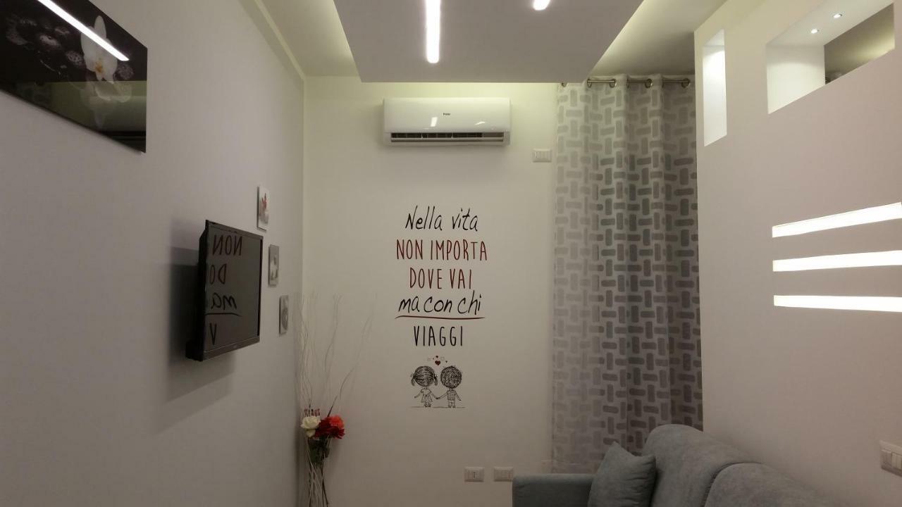 La Mongolfiera Apartment เนเปิลส์ ภายนอก รูปภาพ